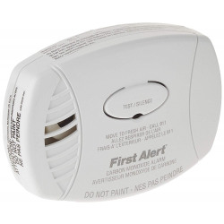 First Alert Plug-In Carbon Monoxide CO Alarm with Battery Backup