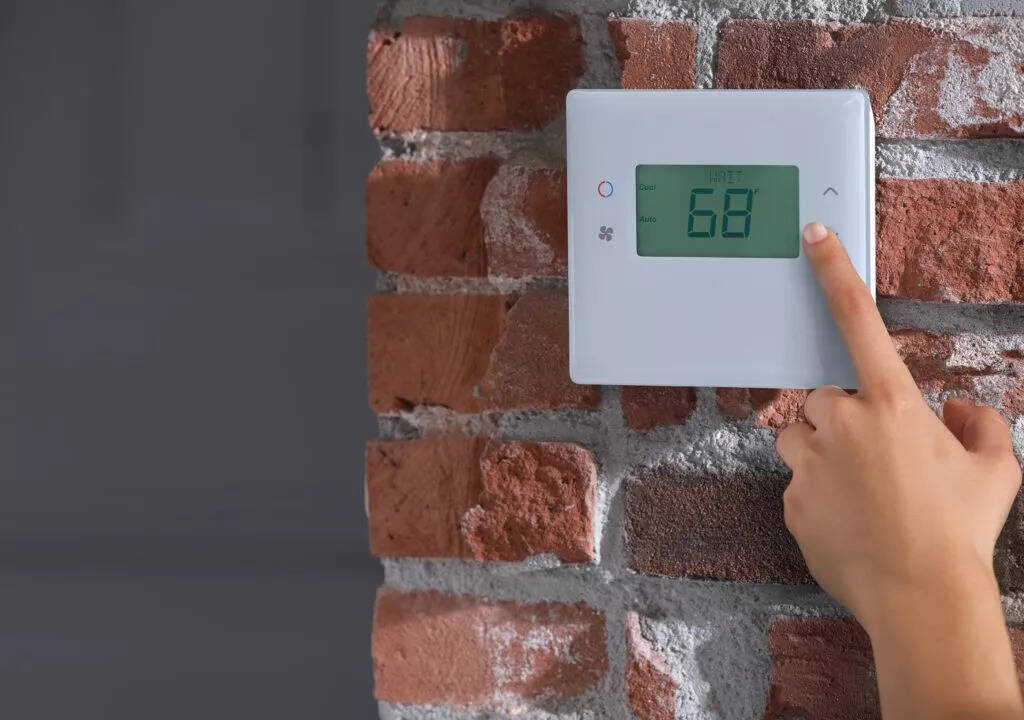 TBZ500WH Ecolink ZWave Plus Smart Thermostat