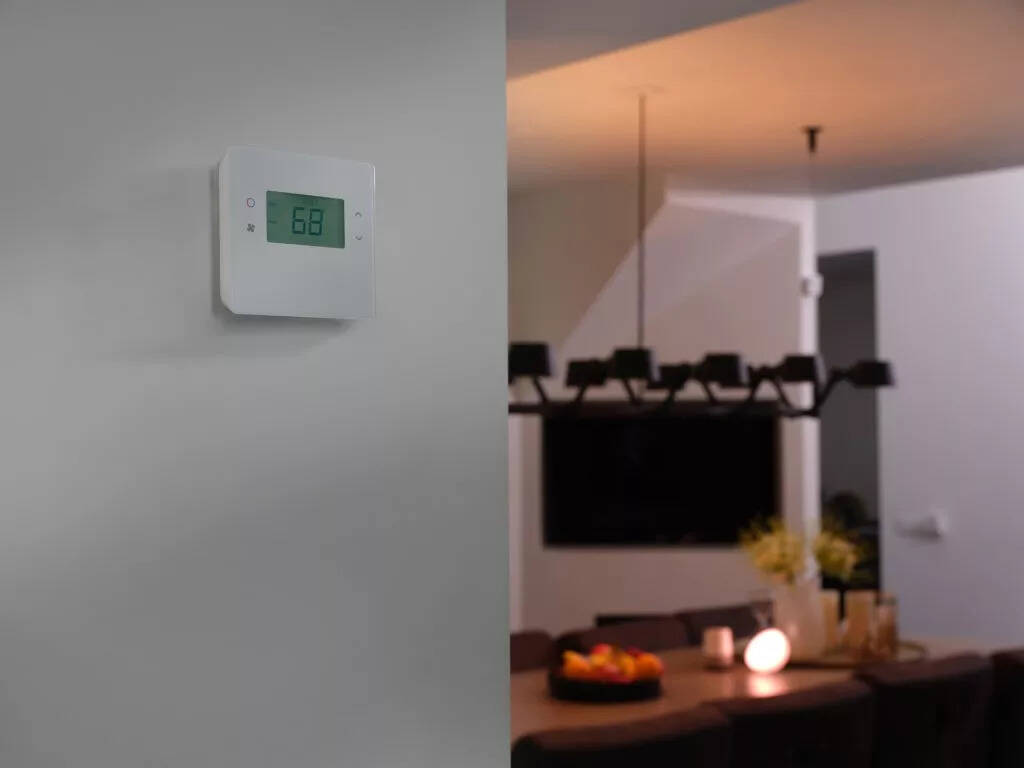 TBZ500WH Ecolink ZWave Plus Smart Thermostat